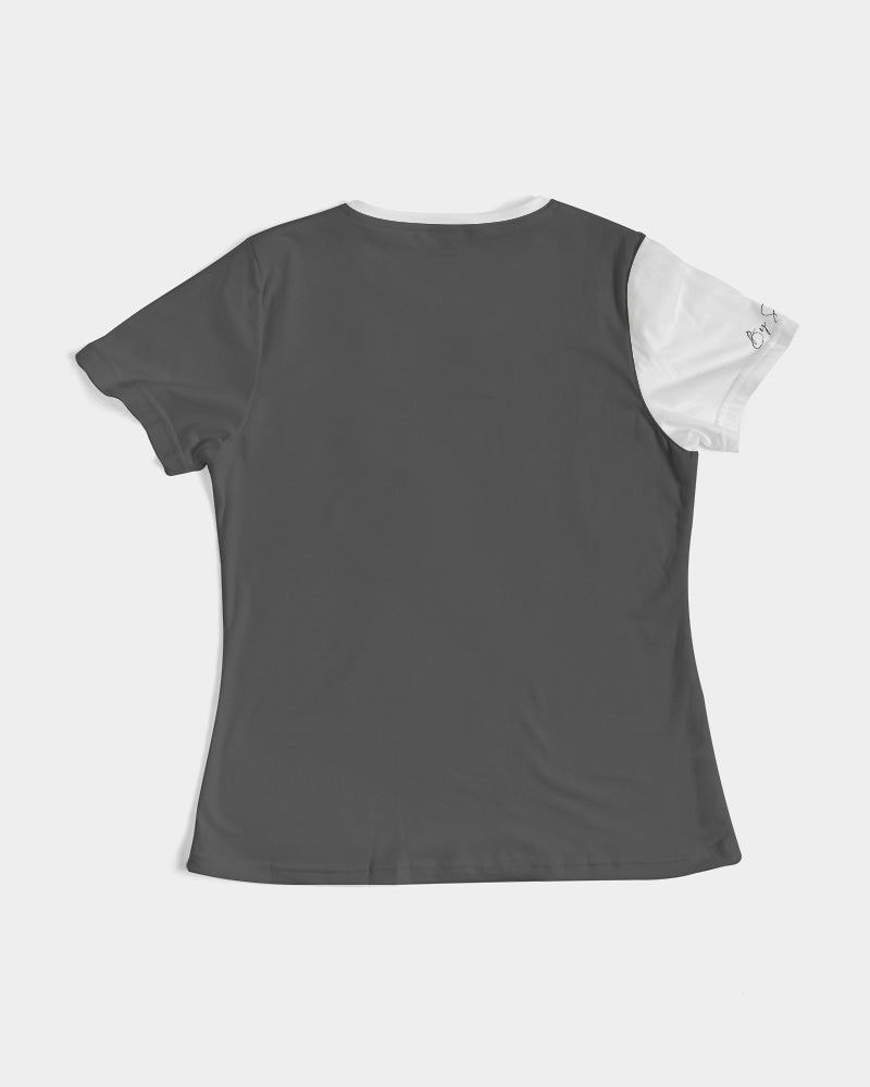 By Sabrina Trend Tee (Fitted)